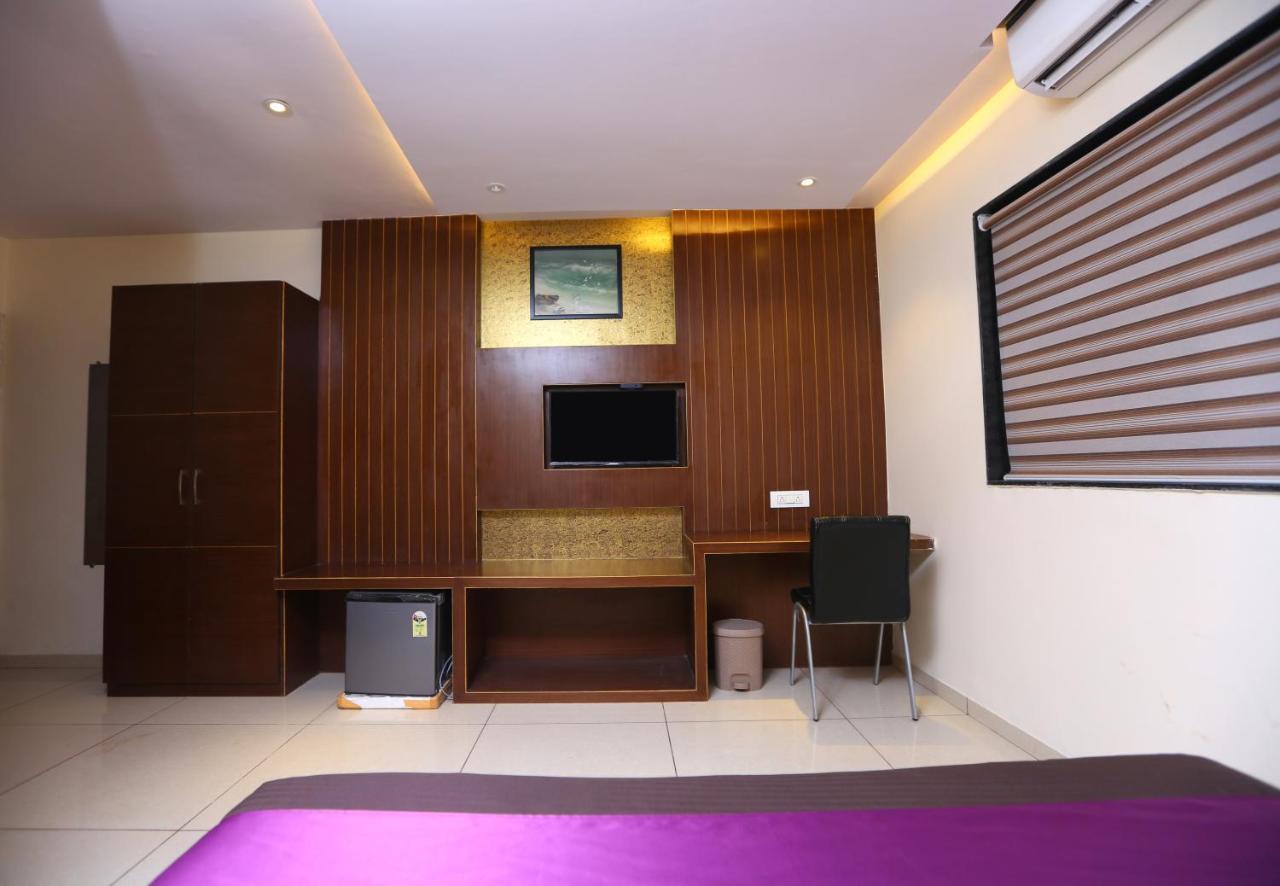 Hotel Hindustan Residency Thane Exterior photo